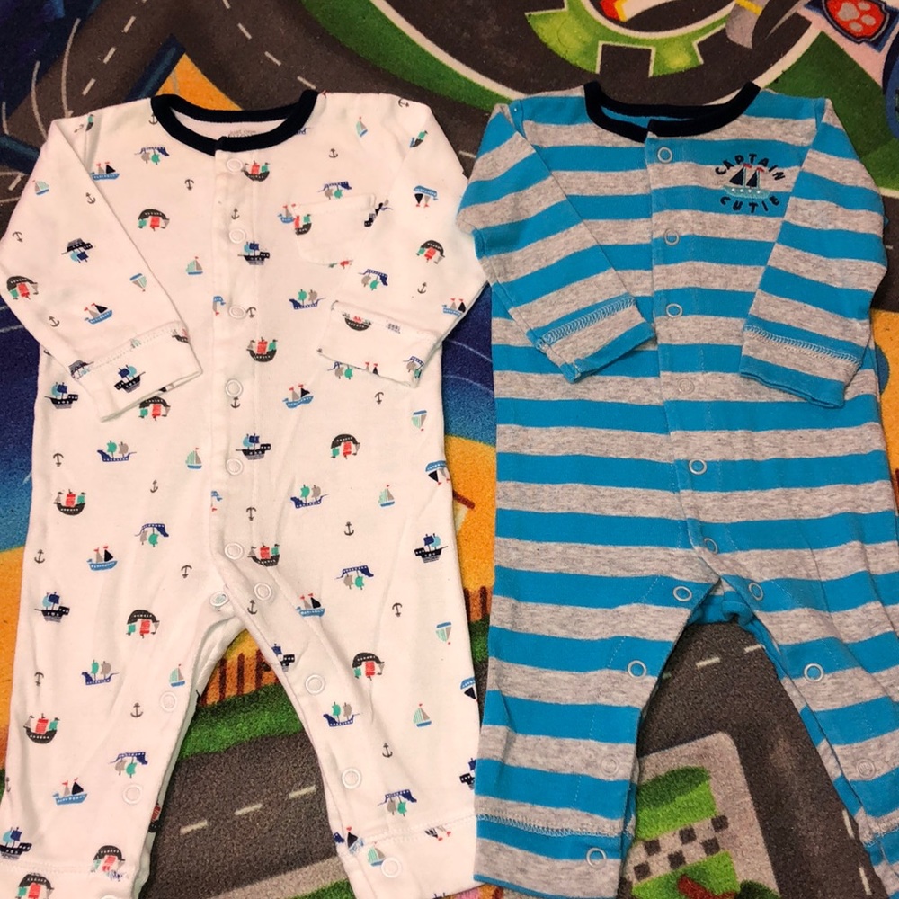 Carter’s footless 2-piece pajama set